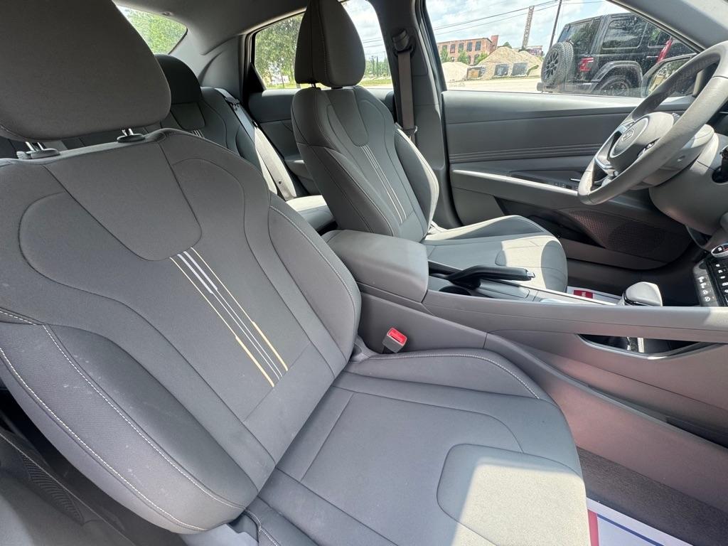 Hyundai Elantra SEL Sport 2026