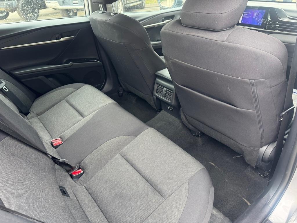 Toyota Camry Hybrid XLE 2025