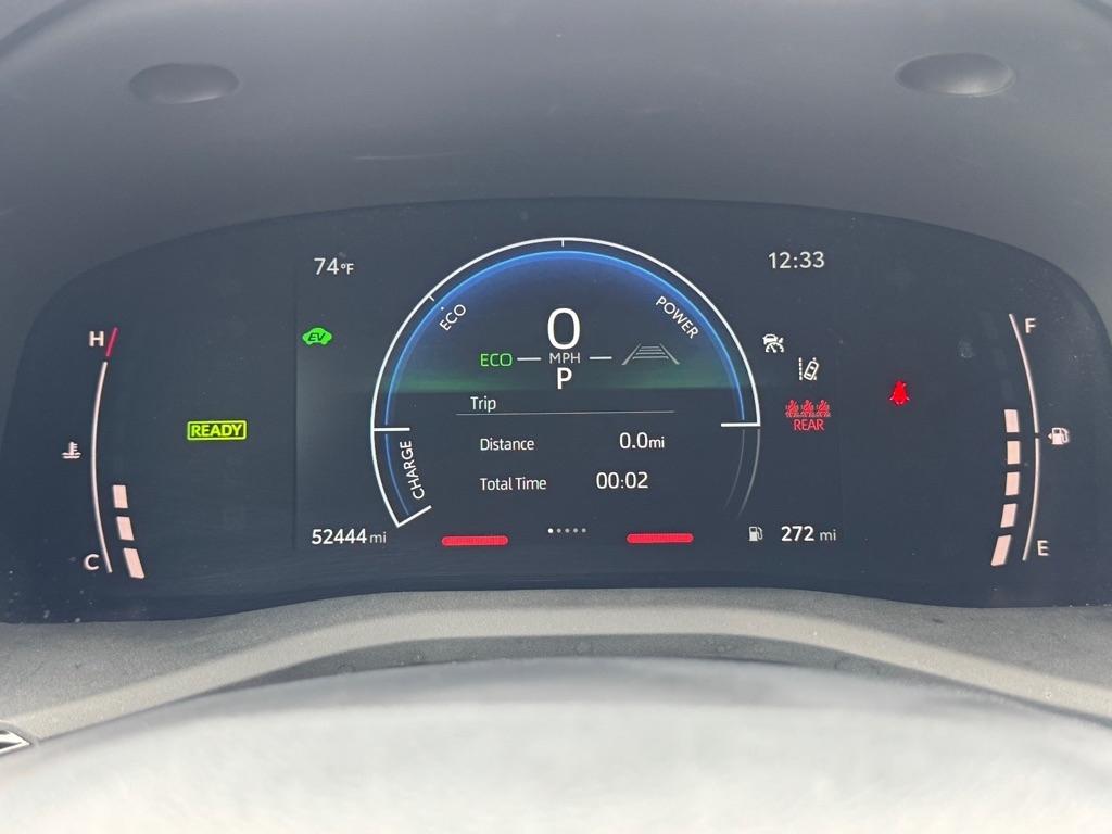 Toyota Camry Hybrid XLE 2025