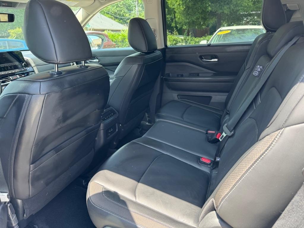 Nissan Pathfinder  2025