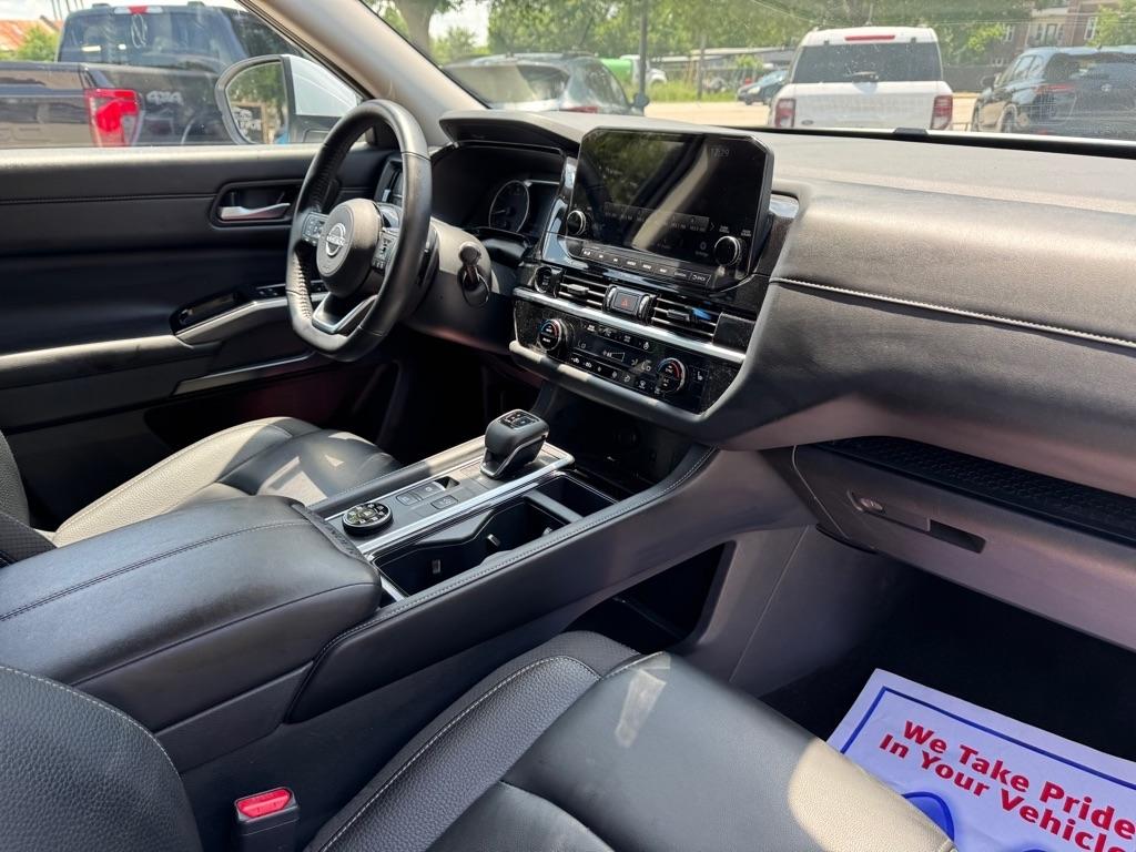 Nissan Pathfinder  2025