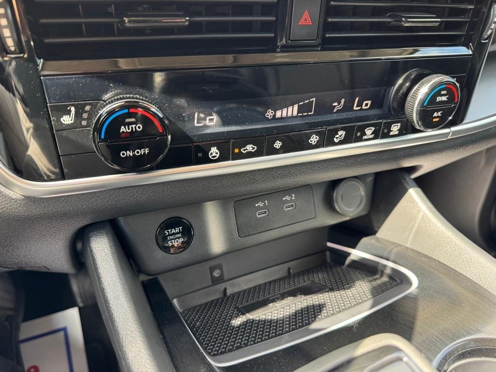 Nissan Rogue SL 2026