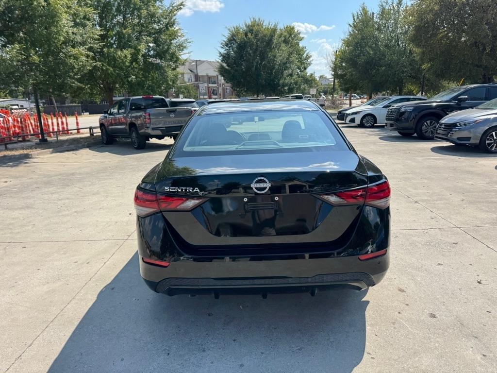 Nissan Sentra  2025