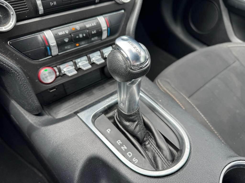 Ford Mustang EcoBoost Coupe 2022