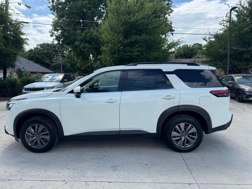 Nissan Pathfinder SV 2025
