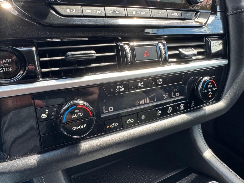 Nissan Pathfinder SV 2025