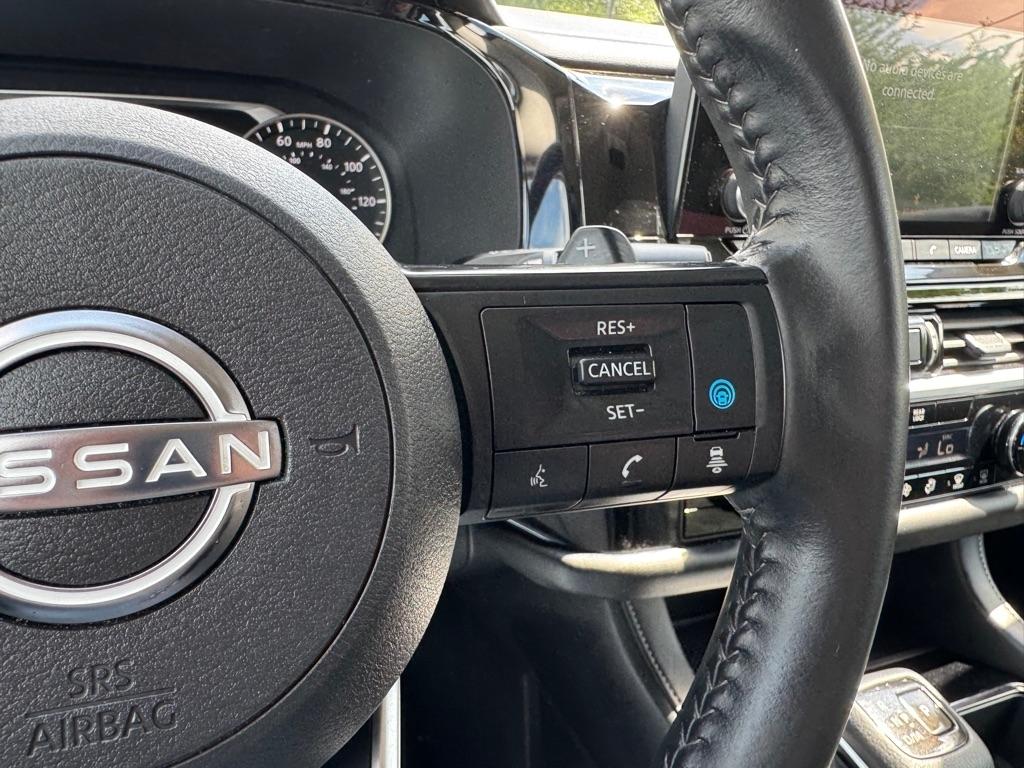 Nissan Pathfinder SV 2025