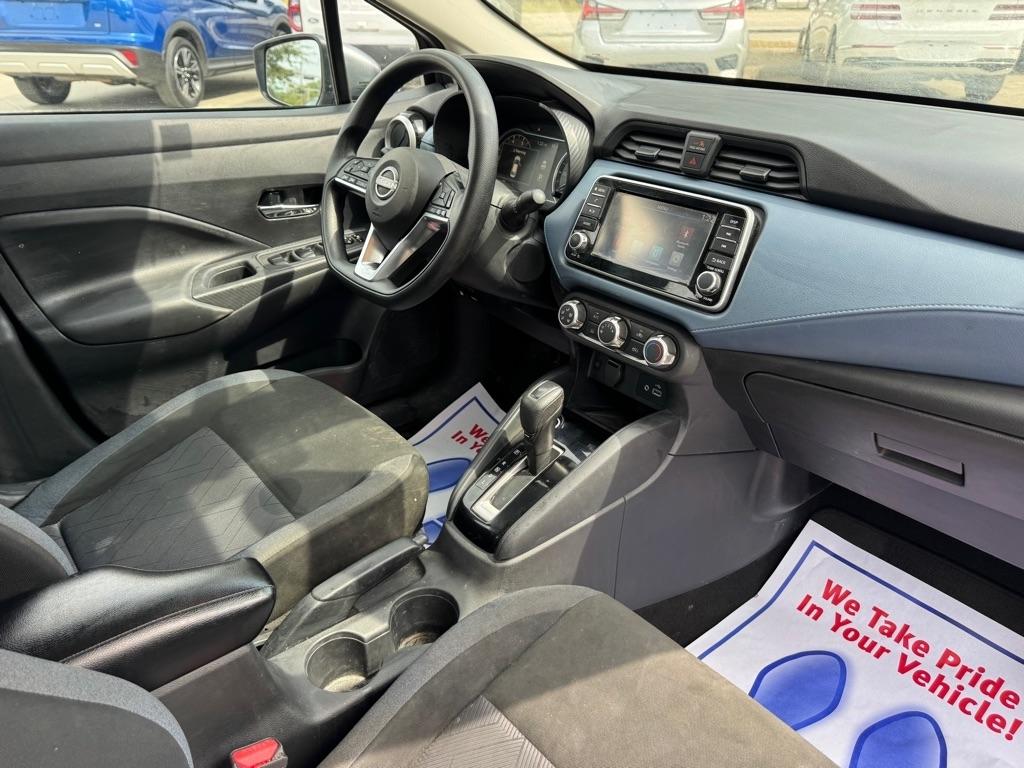 Nissan Versa  2025