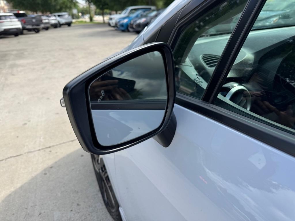 Nissan Versa SR 2024