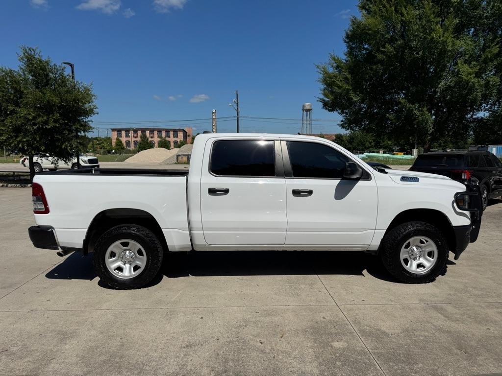 RAM 1500 Tradesman Crew Cab SWB 4WD 2023
