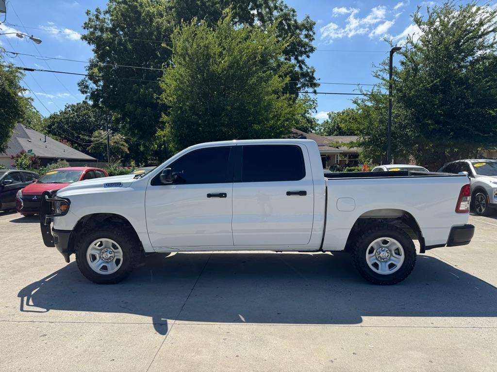 RAM 1500 Tradesman Crew Cab SWB 4WD 2023