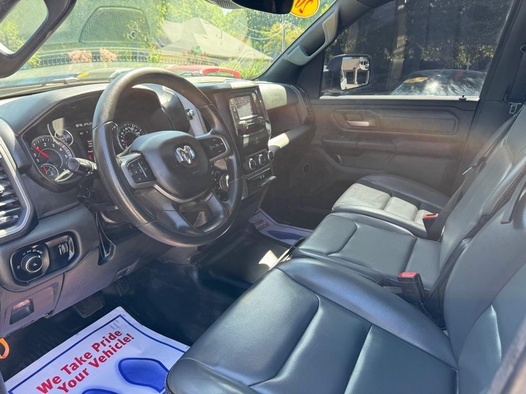 RAM 1500 Tradesman Crew Cab SWB 4WD 2023