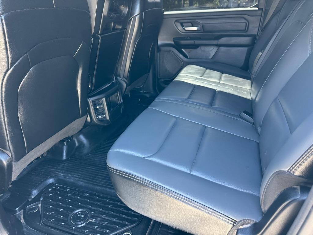 RAM 1500 Tradesman Crew Cab SWB 4WD 2023