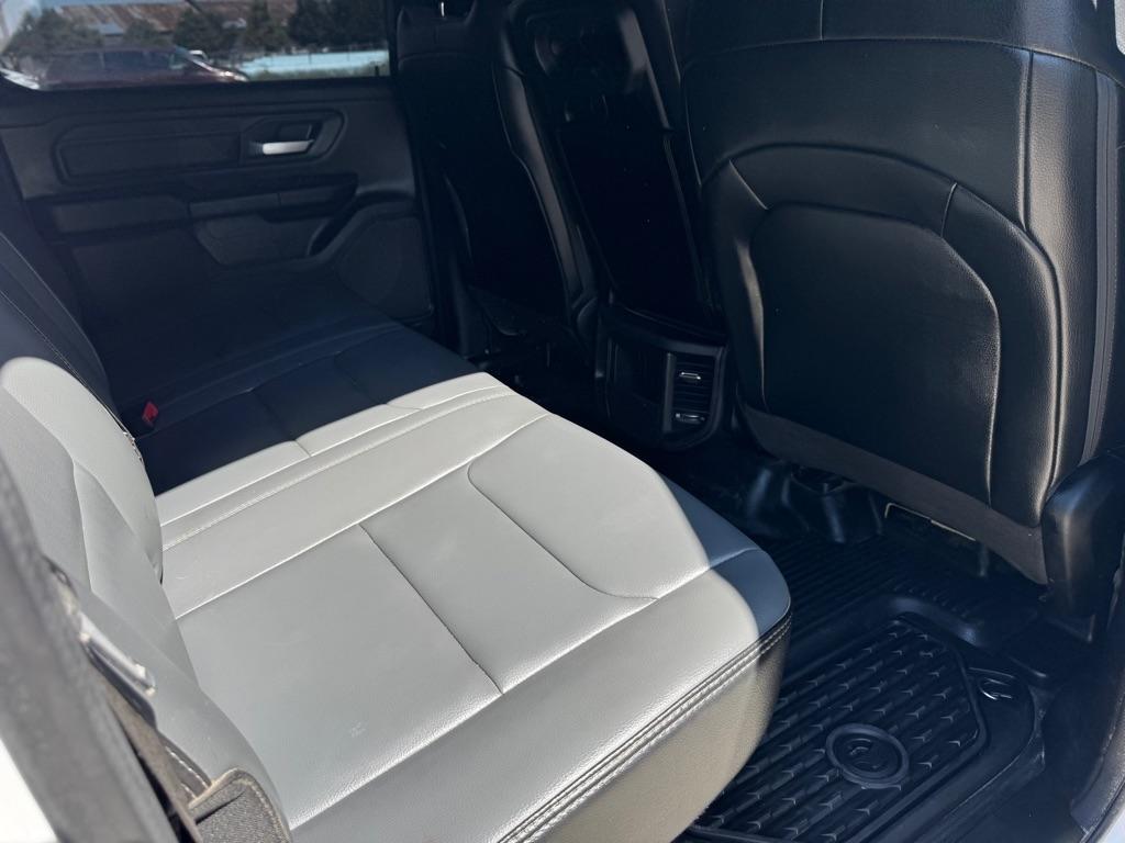 RAM 1500 Tradesman Crew Cab SWB 4WD 2023