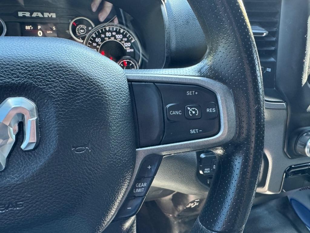 RAM 1500 Tradesman Crew Cab SWB 4WD 2023