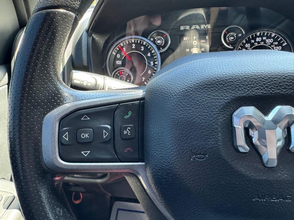 RAM 1500 Tradesman Crew Cab SWB 4WD 2023