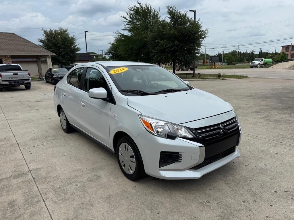 Mitsubishi Mirage G4 ES 2024