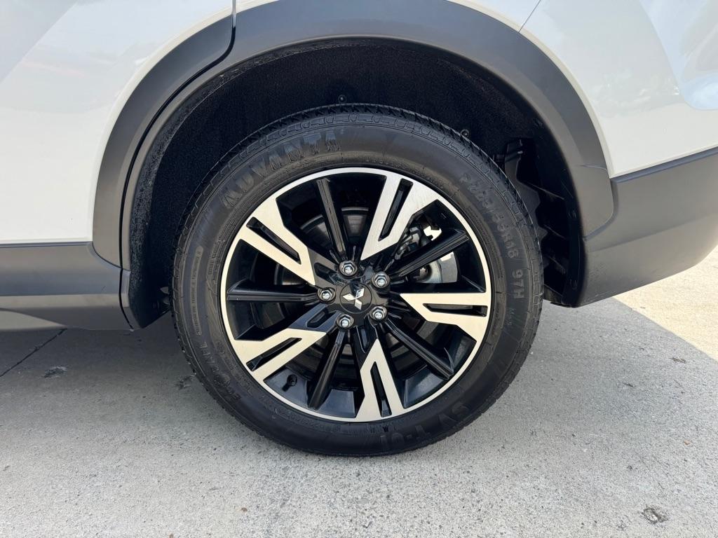 Mitsubishi Eclipse Cross  2025
