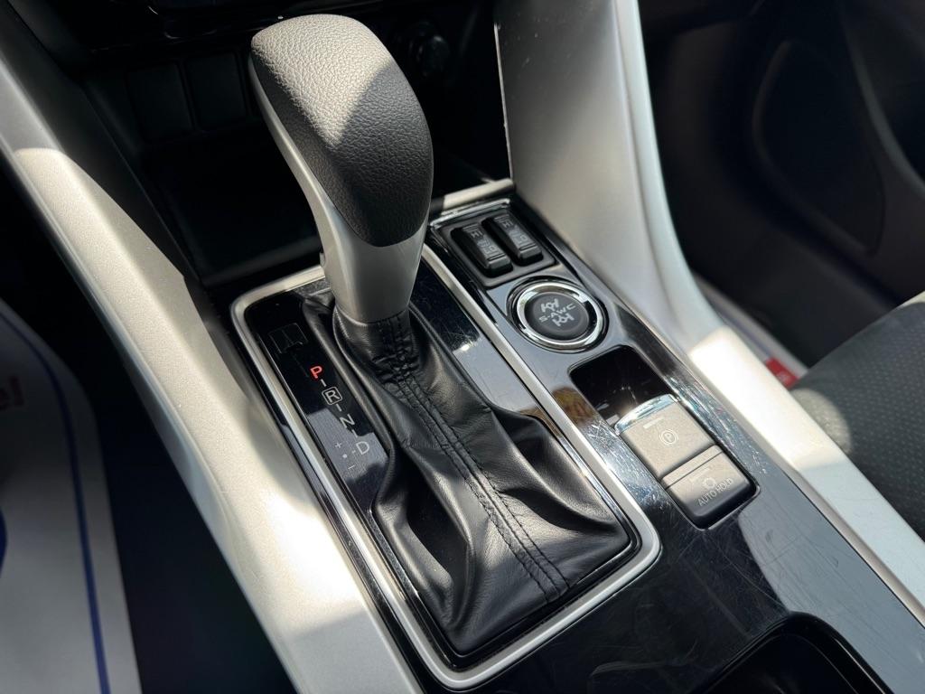 Mitsubishi Eclipse Cross  2025