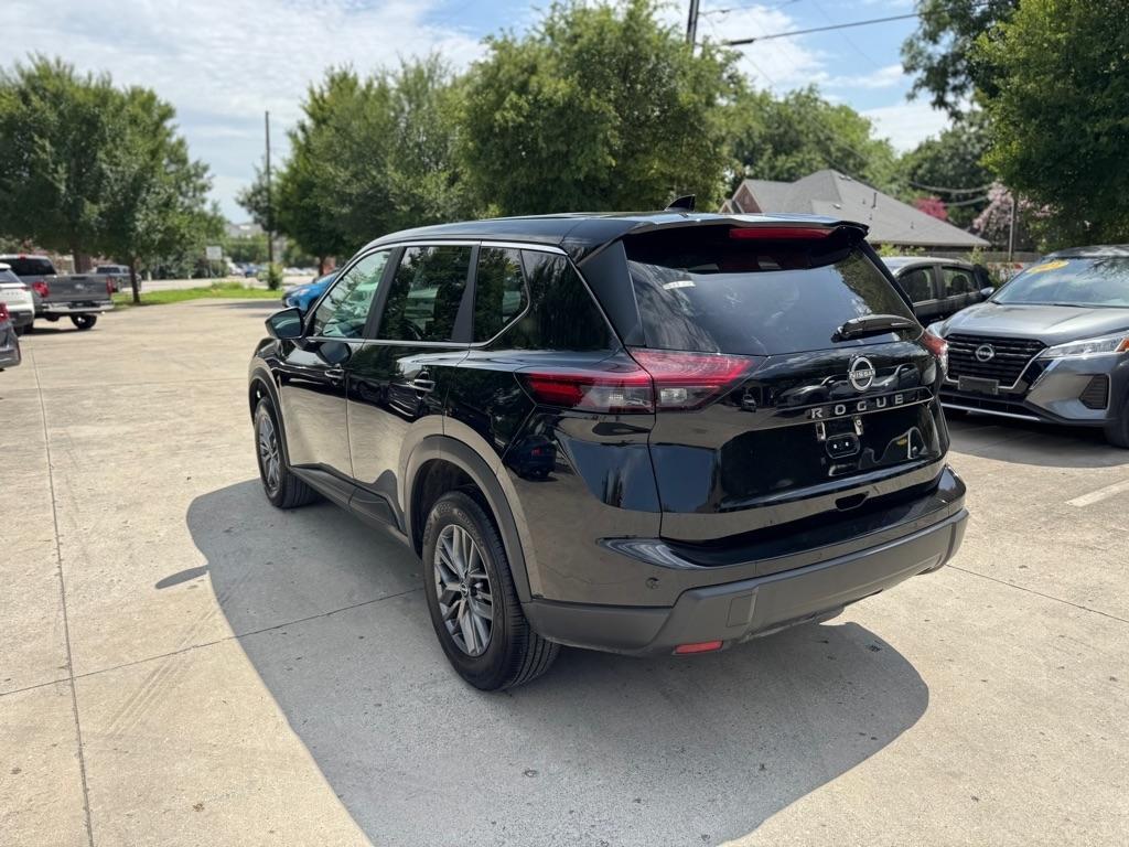 Nissan Rogue SV 2026