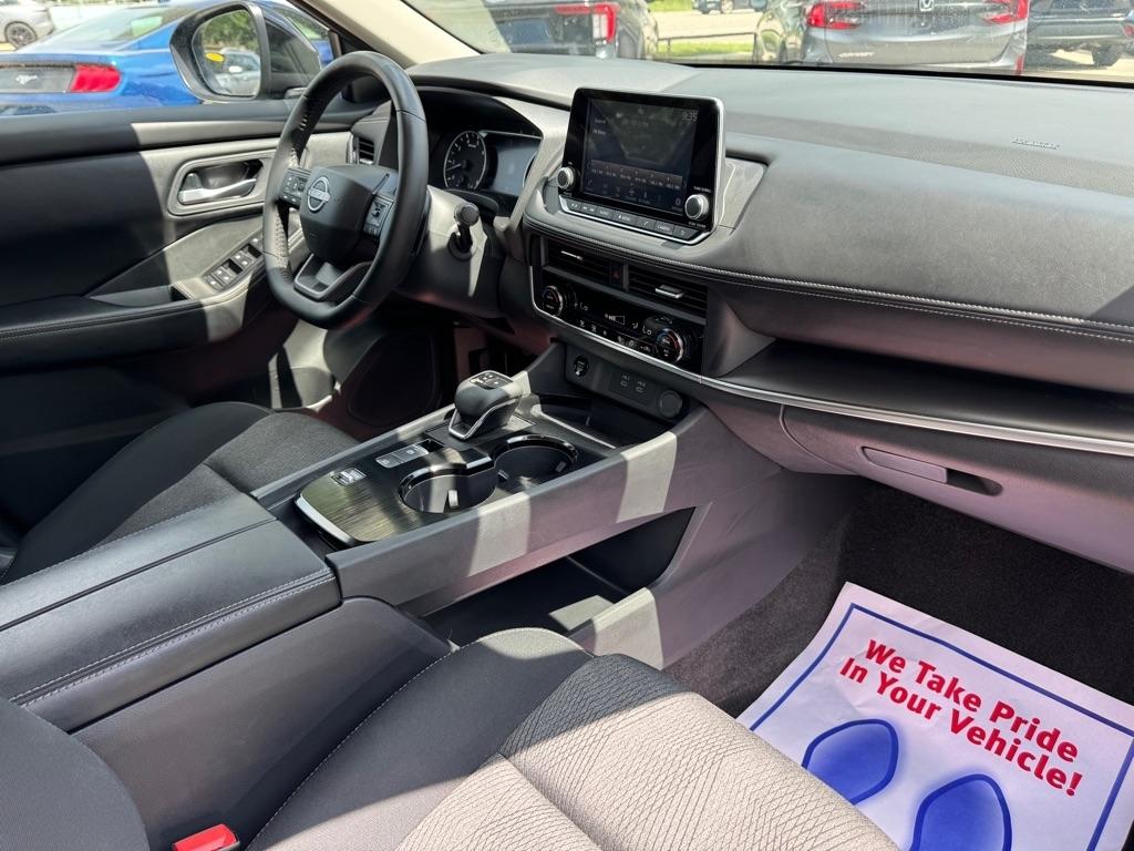 Nissan Rogue SV 2026
