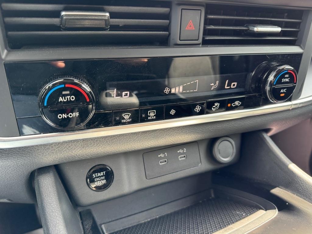 Nissan Rogue SV 2026