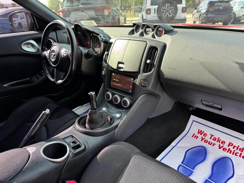 Nissan Z 370ZPRO-4X Crew Cab 4WD Diesel Coupe 2018