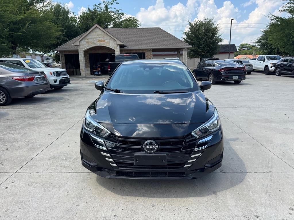 Nissan Versa  2024