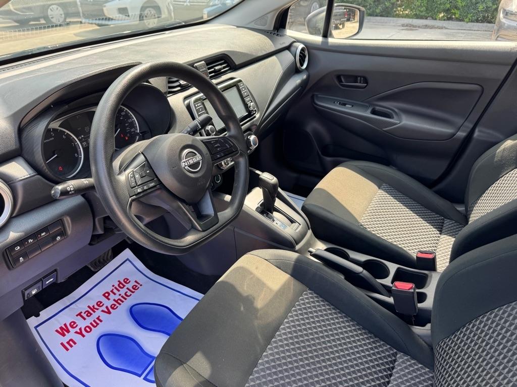 Nissan Versa  2024