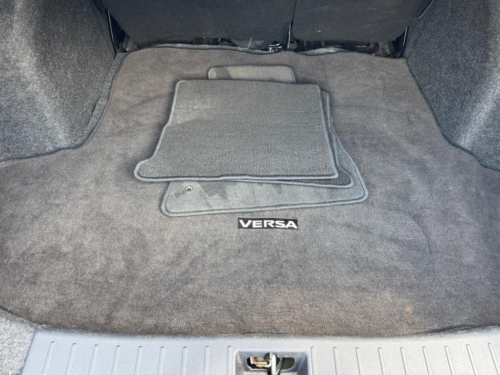 Nissan Versa  2024