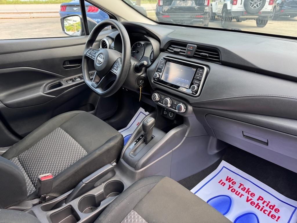Nissan Versa  2024