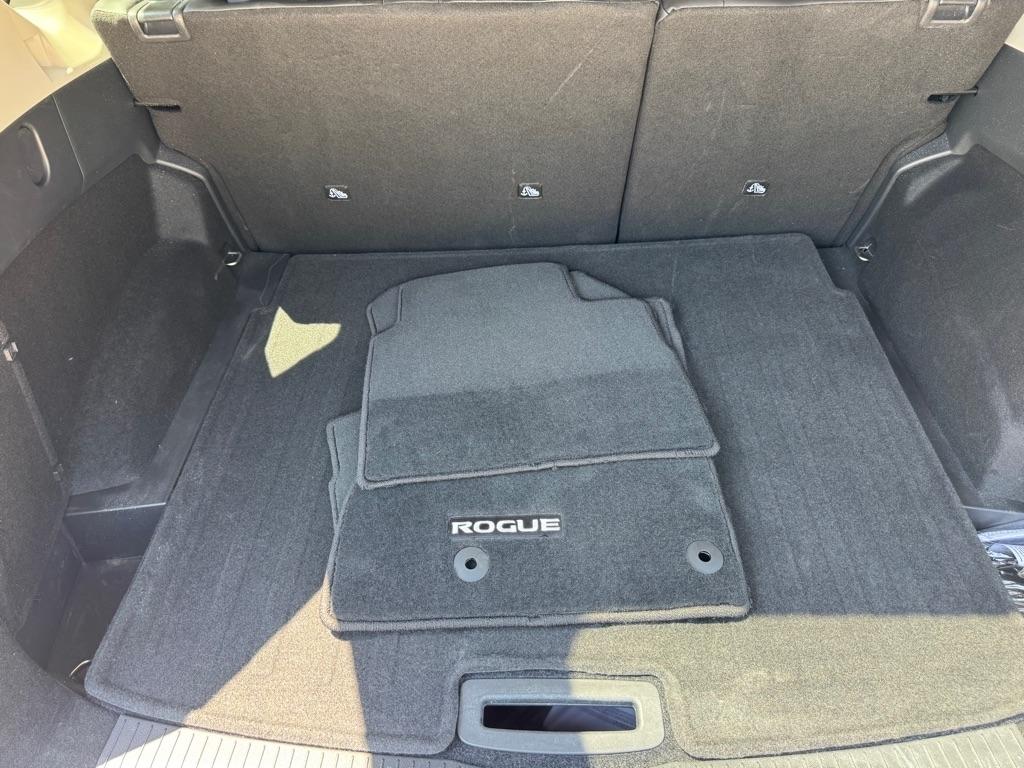 Nissan Rogue SL 2026