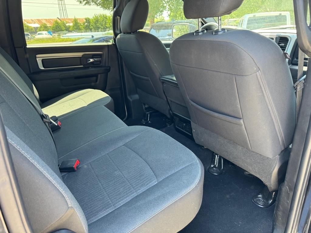 RAM 1500 Classic Tradesman Crew Cab SWB 4WD 2024