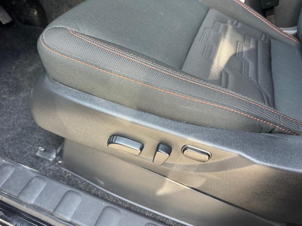 Nissan Frontier S Crew Cab 4WD 2026