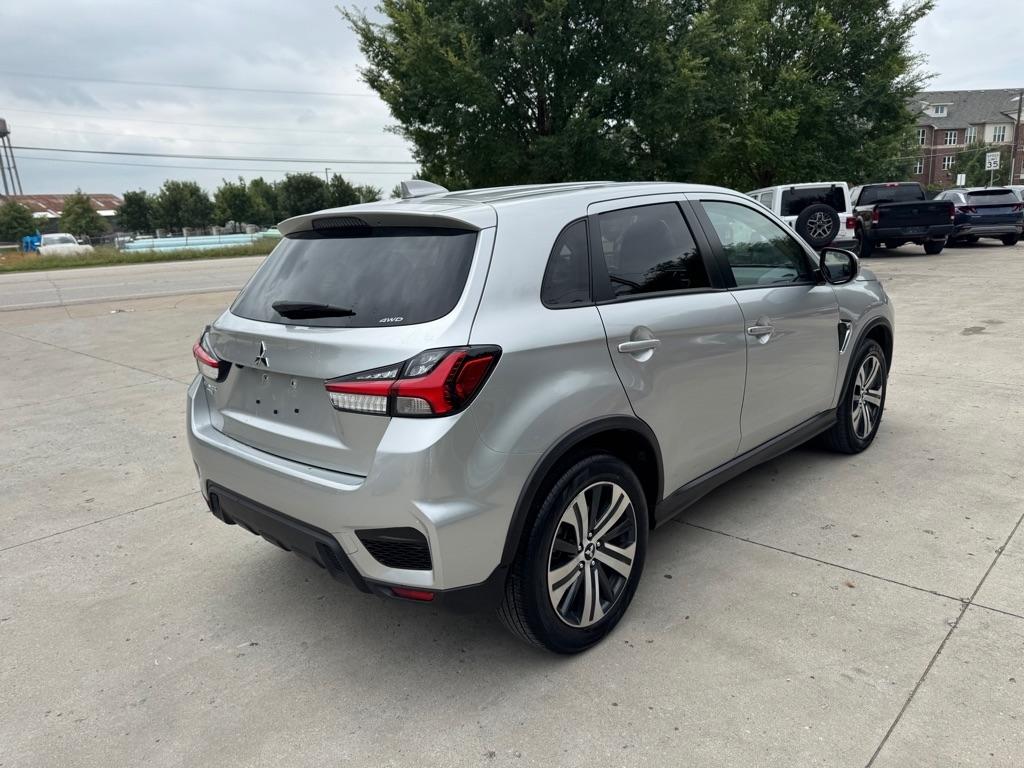 Mitsubishi Outlander Sport 2.0 ES 4WD 2024