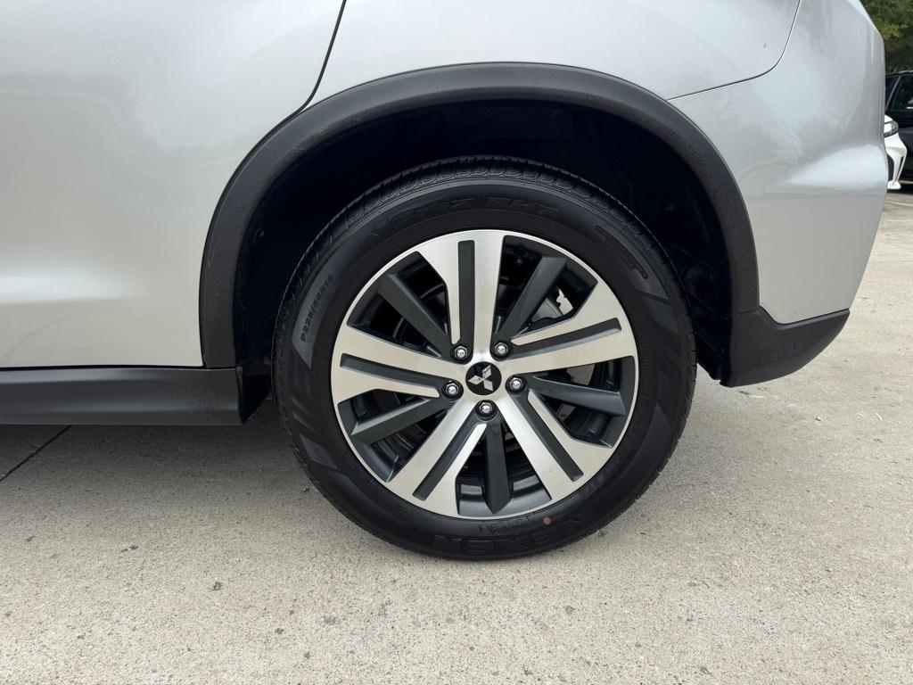 Mitsubishi Outlander Sport 2.0 ES 4WD 2024