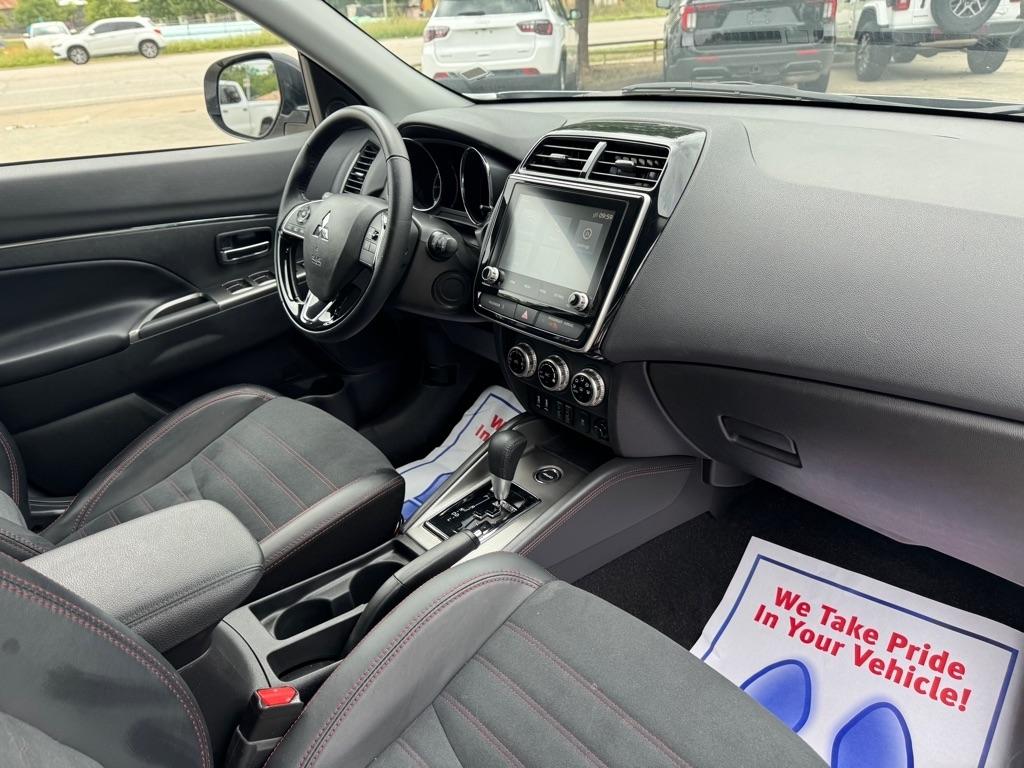 Mitsubishi Outlander Sport 2.0 ES 4WD 2024