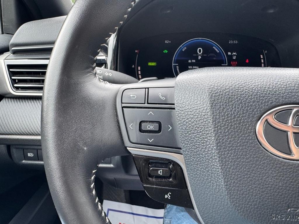 Toyota Camry Hybrid XLE 2026