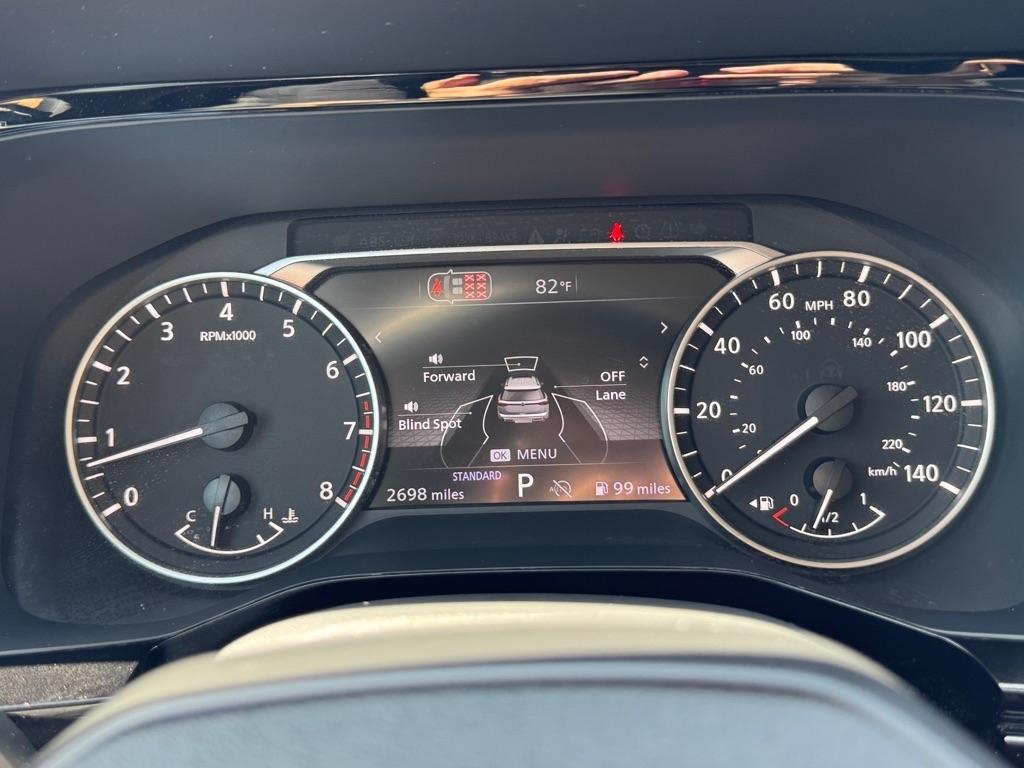 Nissan Pathfinder SV 2026