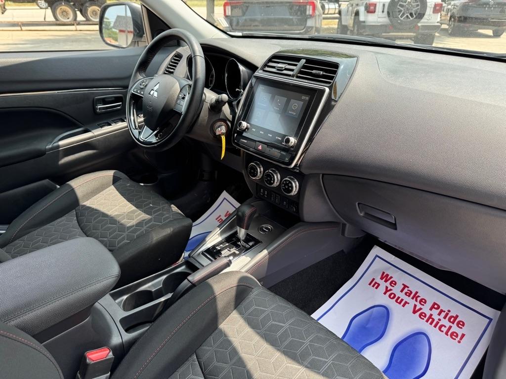 Mitsubishi Outlander Sport 2.0 ES 4WD 2026