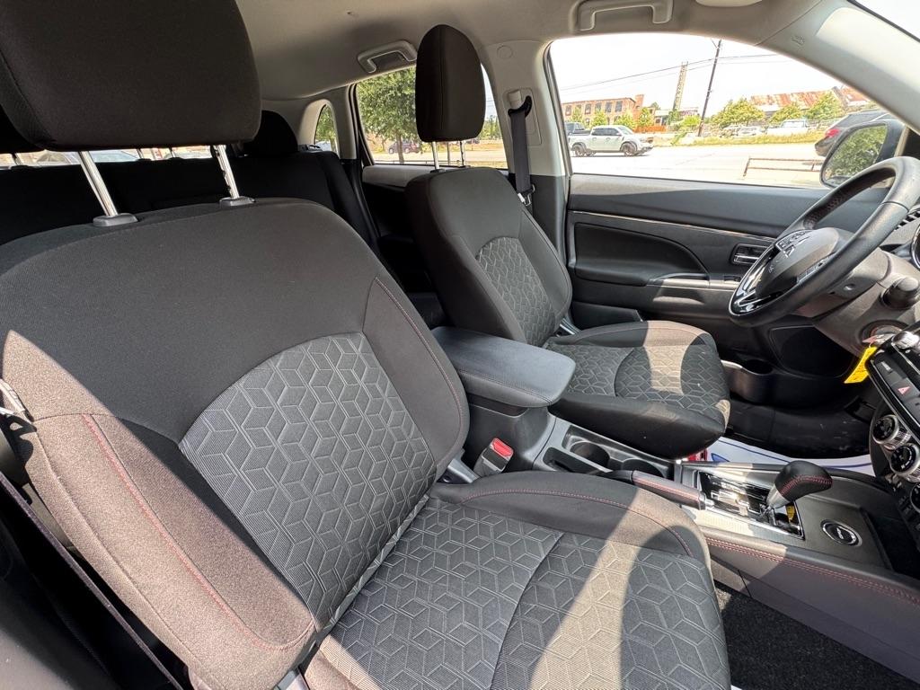 Mitsubishi Outlander Sport 2.0 ES 4WD 2026