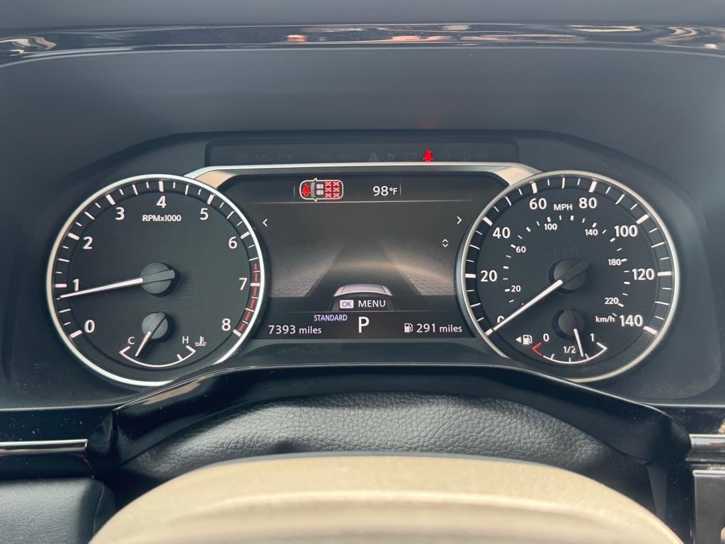 Nissan Pathfinder SV 2026