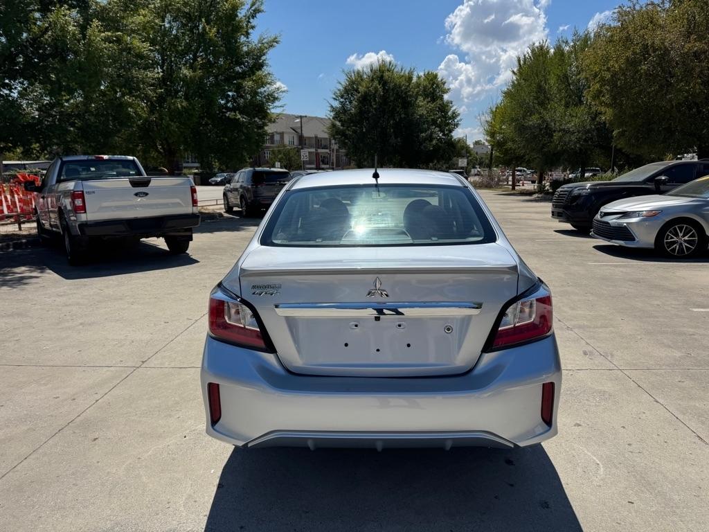 Mitsubishi Mirage G4 ES 2024