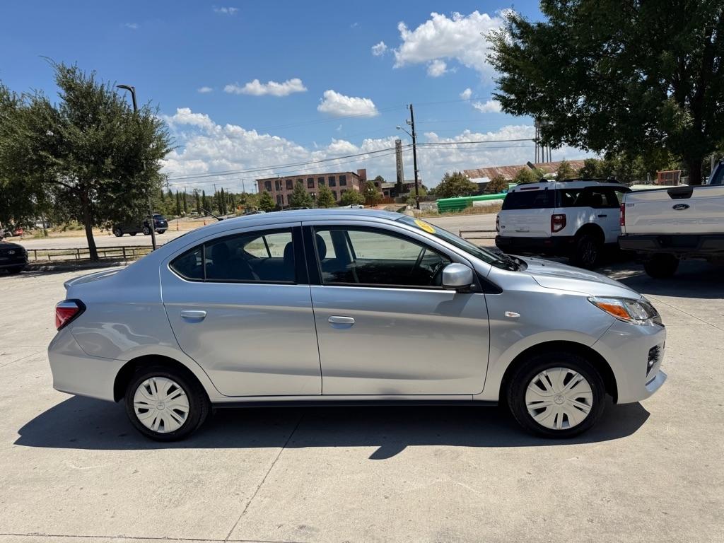 Mitsubishi Mirage G4 ES 2024