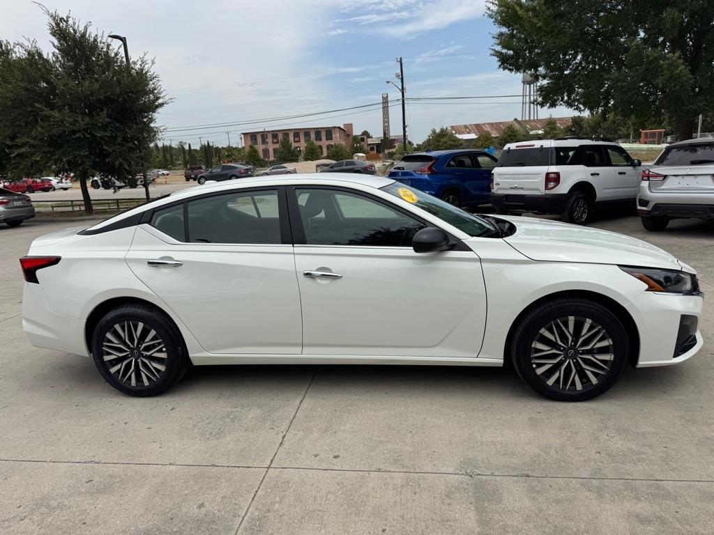 Nissan Altima 2.5 SV AWD 2025