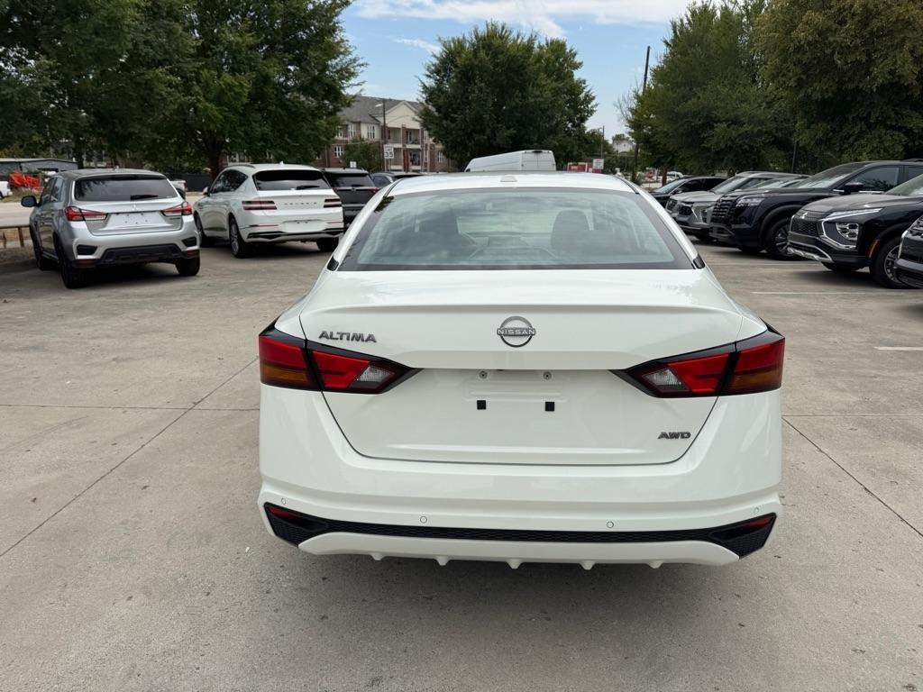 Nissan Altima 2.5 SV AWD 2025