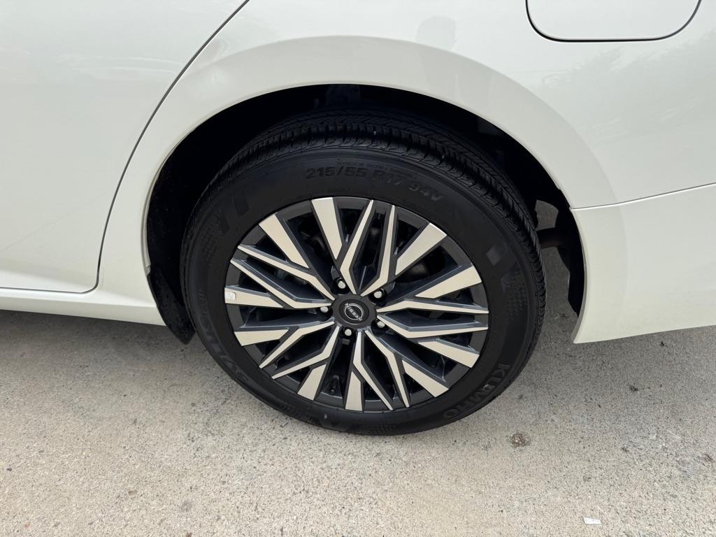 Nissan Altima 2.5 SV AWD 2025