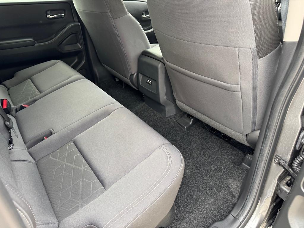 Nissan Frontier S Crew Cab 4WD 2026