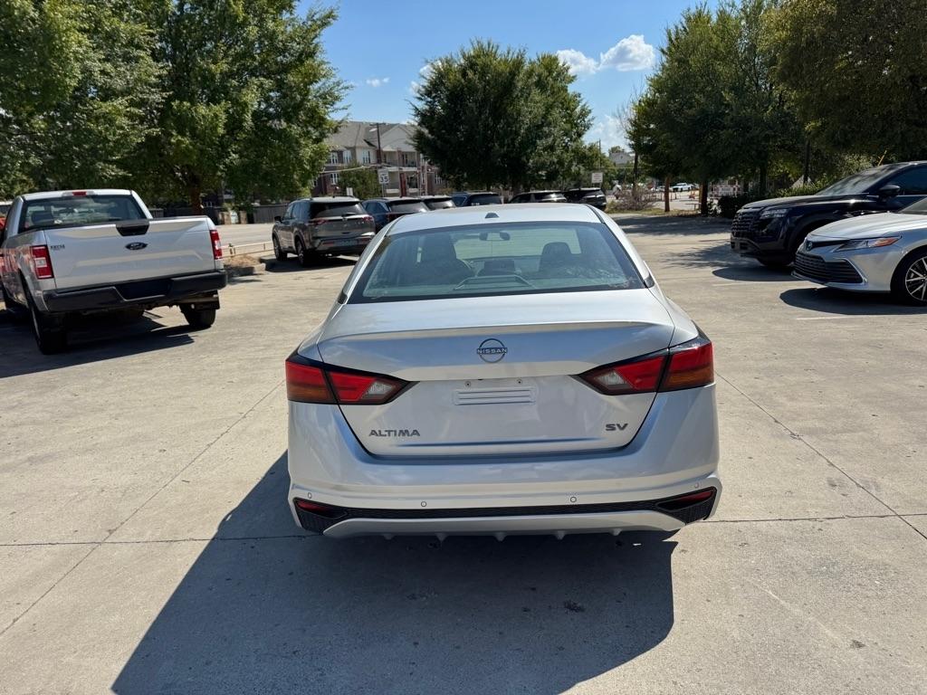 Nissan Altima 2.5 SV 2025