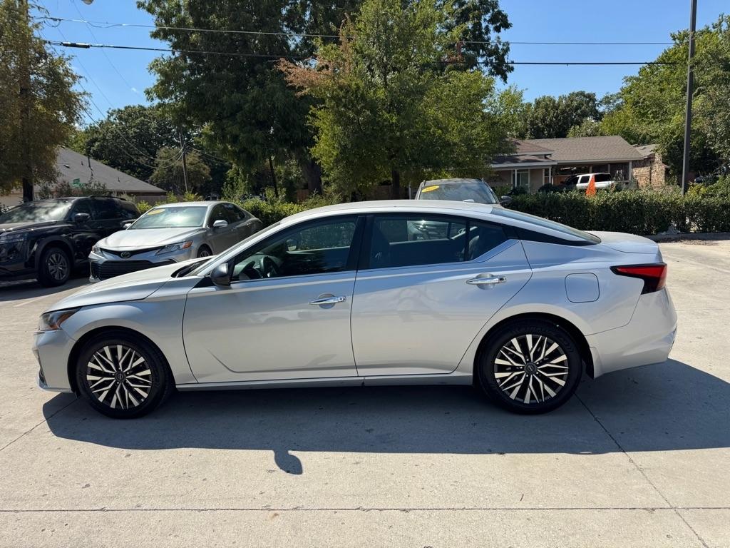 Nissan Altima 2.5 SV 2025